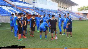 Richard Dixon tendría los días contados en el Águila de El Salvador