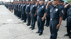 Bethancourt saluda esfuerzo de miembros de la Policía Nacional en su día Bethancourt saluda esfuerzo de miembros de la Policía Nacional en su día
