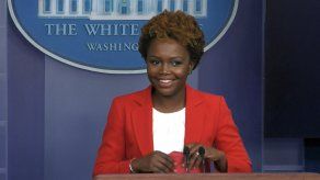 Presidente Biden nombra a Karine Jean-Pierre como portavoz