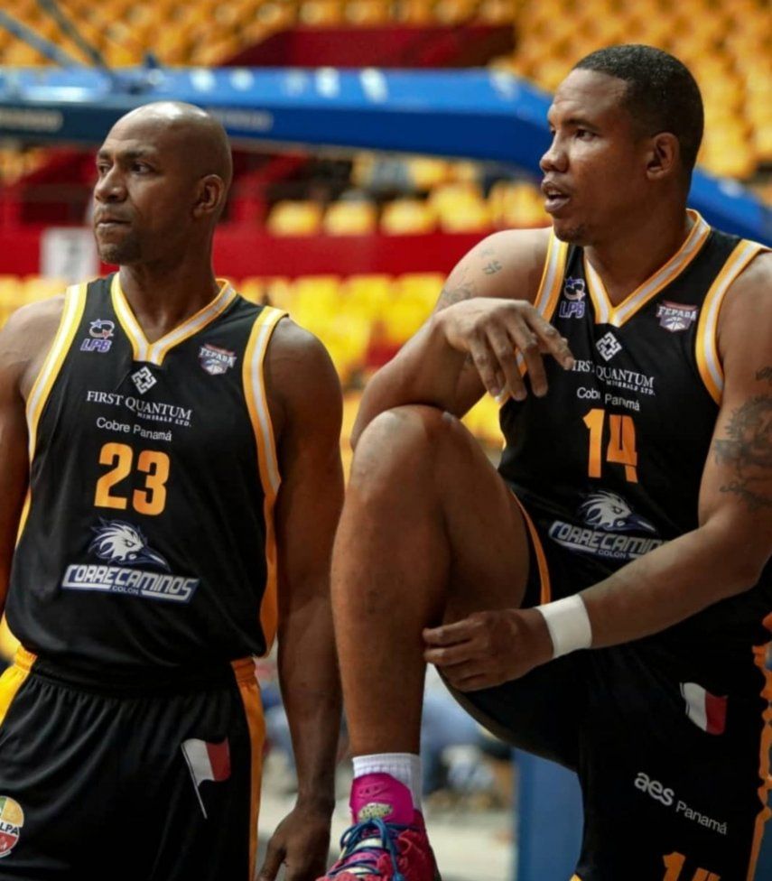 LPB: Correcaminos de Colón arrancan con pie derecho; Michael Hicks anota 32 puntos