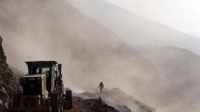 Chilenos conviven con evacuaciones y miedo