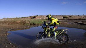 Dakar: Peterhansel gana en etapa acortada por crecida de río