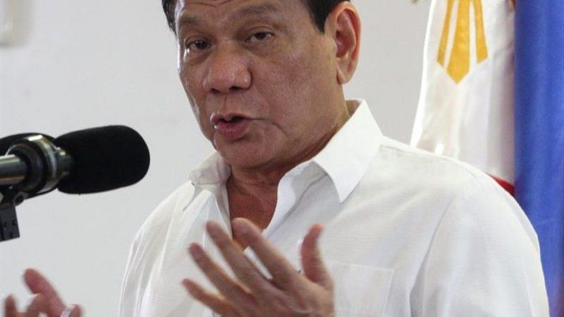 EEUU afirma que colaborará con Duterte luego de exabrupto