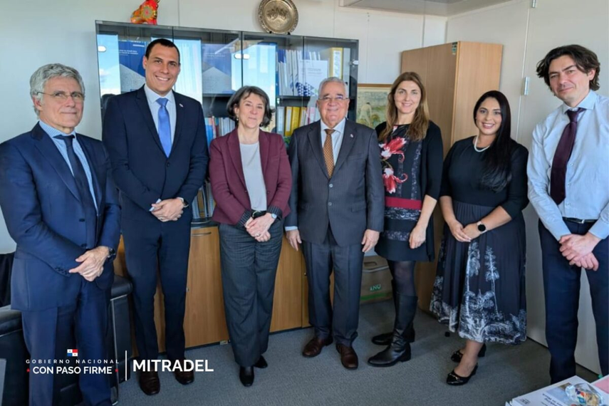 MITRADEL se reúne con la OIT para fortalecer la cooperación en temas laborales.