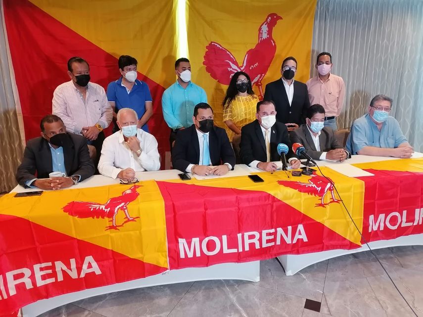 Miembros del Movimiento Rescate Molirena.