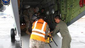 Aeronaval panameña rescata a tres náufragos colombianos en aguas del Pacífico