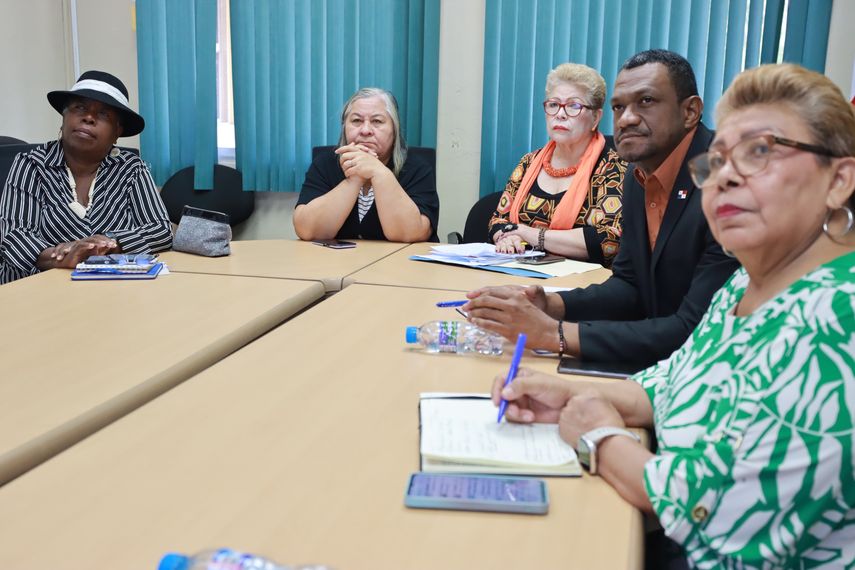 MEDUCA inicia proceso de organización del año académico 2026