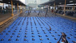 La ceremonia de destrucción de armas de fuego tuvo lugar en la sede de la Policía Nacional.