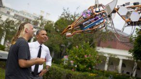 Obama se reúne con inventores y emprendedores