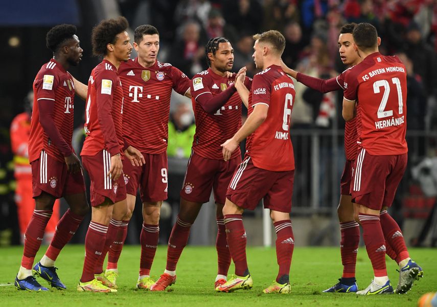 Bayern derrota 2-1 al Friburgo y consolida su liderato
