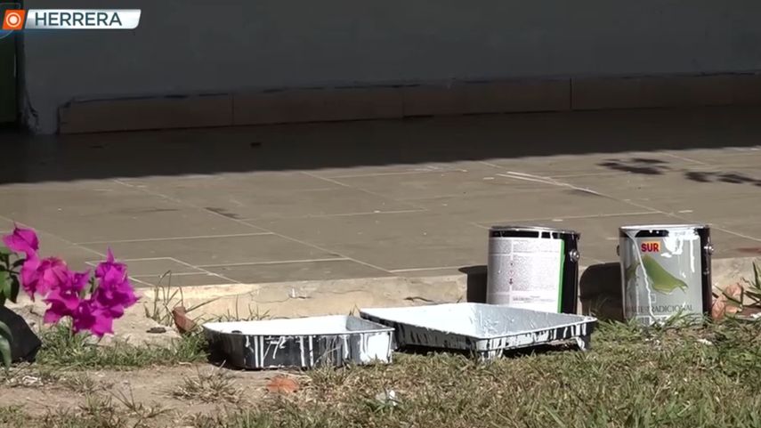 MEDUCA provee los materiales, mientras que el MIVIOT aporta la mano de obra. MEDUCA provee los materiales, mientras que el MIVIOT aporta la mano de obra.