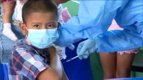 Reacciones sobre informe de la OPS que sugiere un retorno a clases que no esté sujeto a vacunación