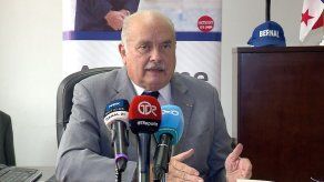 Bernal aboga por la revisión de todas las firmas eliminadas