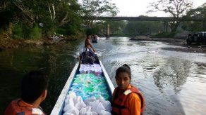 Gobierno asiste a familias después del incendio en Emberá Querá