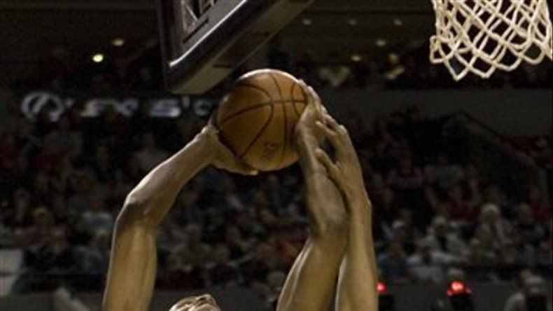 Trail Blazers superan falta de jugadores, vencen a Celtics