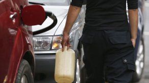 Ladrones de combustible dañan otra vez oleoducto en México Ladrones de combustible dañan otra vez oleoducto en México