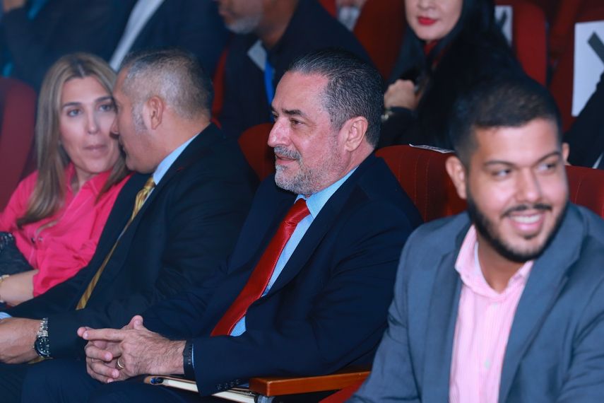 Instalan la nueva directiva de la Comisión de Comercio y Asuntos Económicos