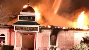 Investigan incendio que destruyó mezquita en Texas