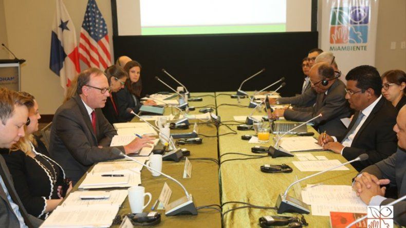 Panamá y EEUU lanzan secretaría para promover cumplimiento leyes ambientales