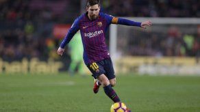 Messi brilla para que Barcelona extienda su racha ganadora