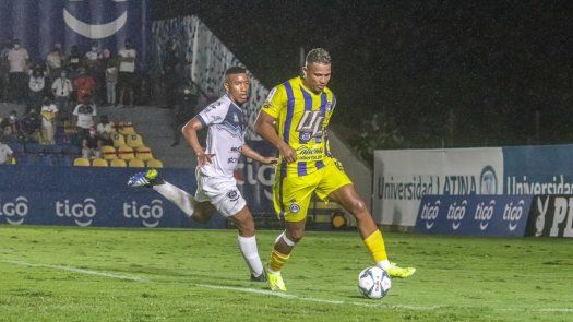 CD Universitario jugará la final del Apertura de la LPF