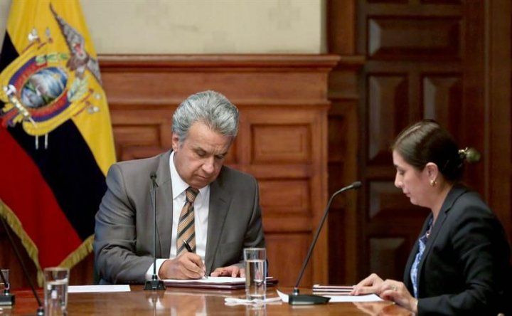 Movimiento oficialista ecuatoriano cesa a Lenín Moreno como su presidente