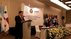 Ecuador propone en Panamá combatir corrupción en forma conjunta