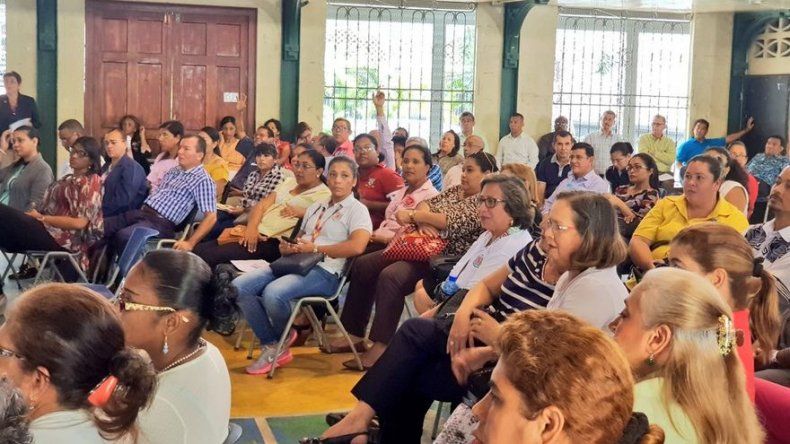 Docentes del Instituto Nacional retomarán las clases este miércoles