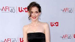 Winona Ryder mantiene a su novio alejado de las cámaras