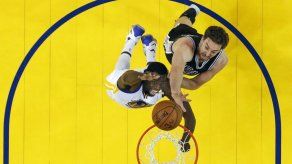 Pachulia espera ambiente hostil en San Antonio