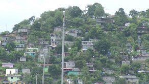 Familias en riesgo por deslizamiento de tierra en San Miguelito serán reubicadas