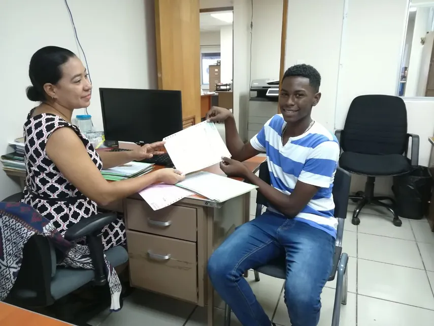 MIDES: Programa de empleo de Padrino Empresario es realizado para jóvenes adolescentes. MIDES: Programa de empleo de Padrino Empresario es realizado para jóvenes adolescentes.