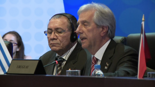 Vázquez pide aprovechar nuevo escenario hemisférico para cooperación