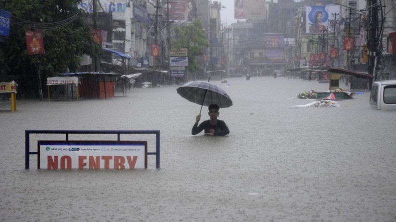 Al menos 165 muertos en India, Nepal y Bangladés a causa de las inundaciones