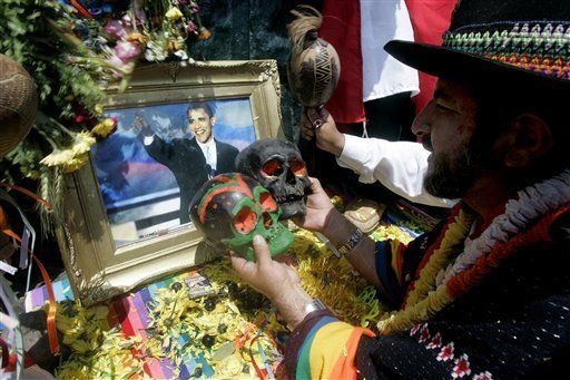 Peruanos apelan a rituales andinos para la fortuna en 2009