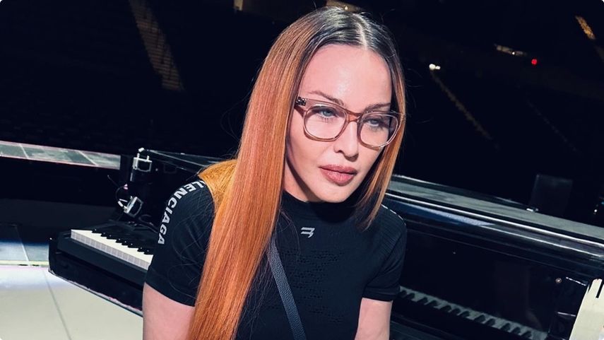 Madonna es hospitalizada por infección.