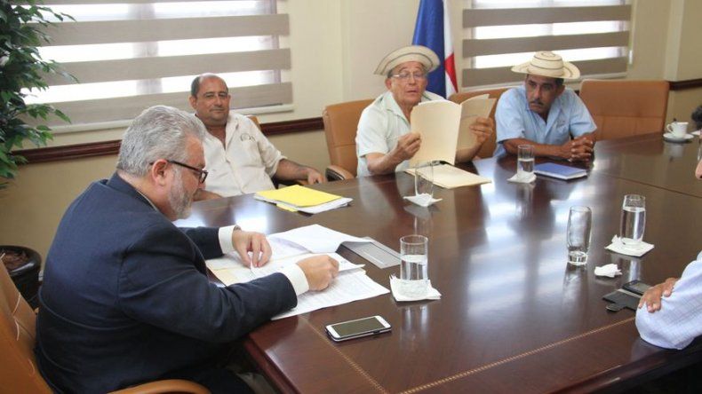 Nuevos acercamientos para abordar conflicto limítrofe entre Guararé y Las Tablas