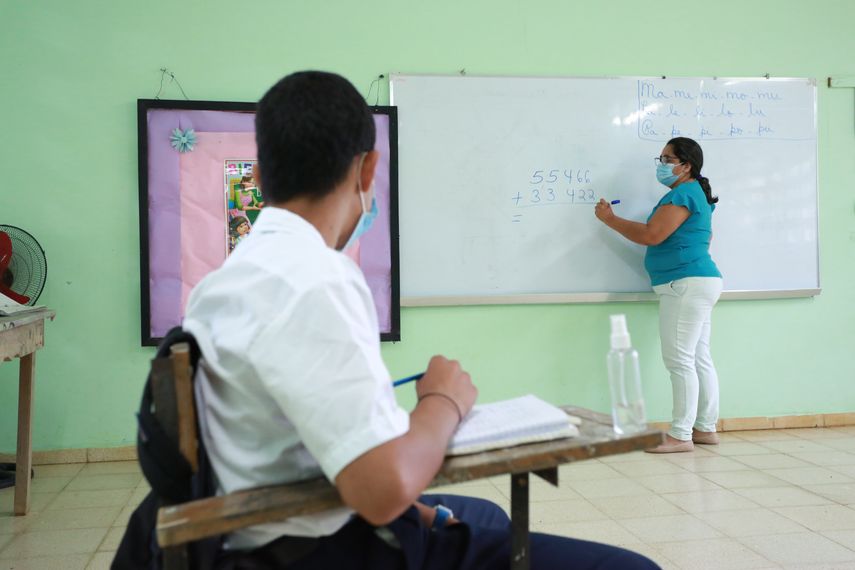Los estudiantes de primaria iniciaron clases presenciales el 7 de marzo.