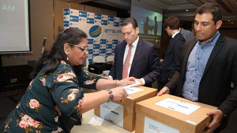 ETESA recibe seis propuestas para precalificación de la Cuarta Línea de Transmisión