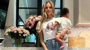 Khloé Kardashian muestra a su hijo de meses en redes sociales.