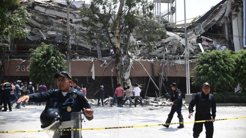 El sismo derrumba más 10 edificios en distintas zonas de Ciudad de México