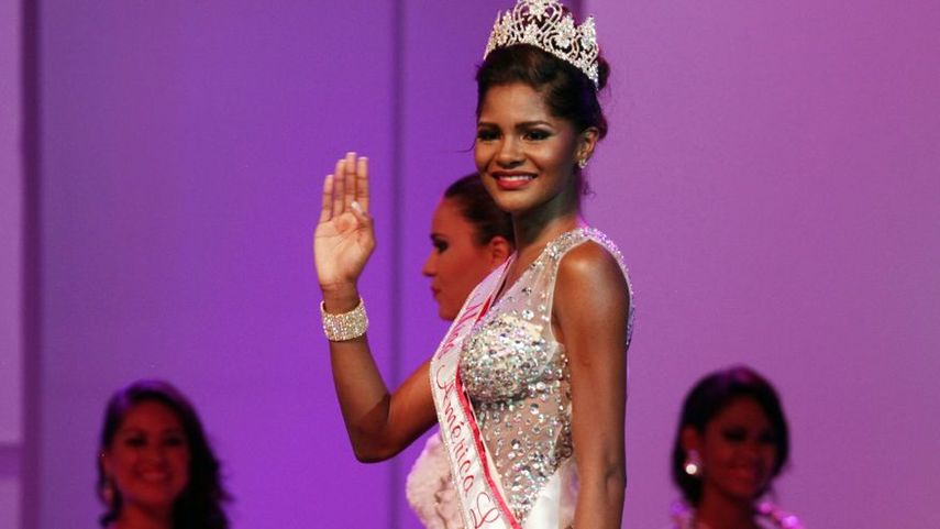 Miss Panamá Mundo es destituida, nombran nueva reina