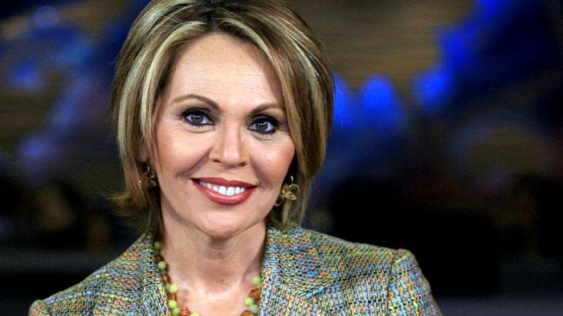 Tras más de 35 años, María Elena Salinas deja Univision
