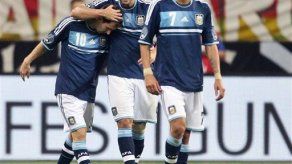 Messi falla un penal