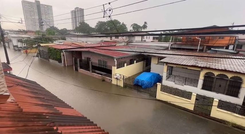 Lluvia En La Ciudad Capital Provoca Inundaciones Accidentes De Tránsito Y Caída De árbol