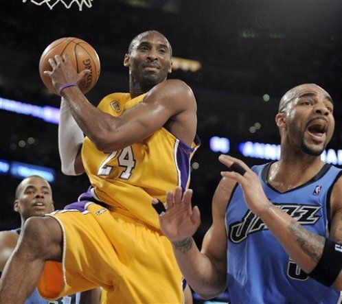 Lakers 111, Jazz 104, Bryant anota 26 puntos
