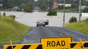 Se esperaban grandes inundaciones a lo largo de varios ríos en Sydney y alrededores. Docenas de suburbios estaban en alerta.