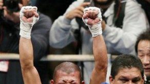 Japonés Kameda conserva citurón peso gallo ante mexicano Hugo Ruiz