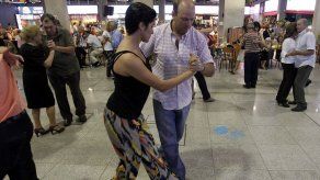 El Mercado Agrícola de Montevideo cierra el año con un evento de tango