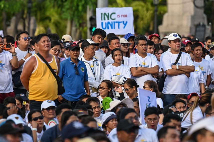 Más de un millón de manifestantes en Filipinas contra la destitución de la vicepresidenta&nbsp; Sara  Duterte.